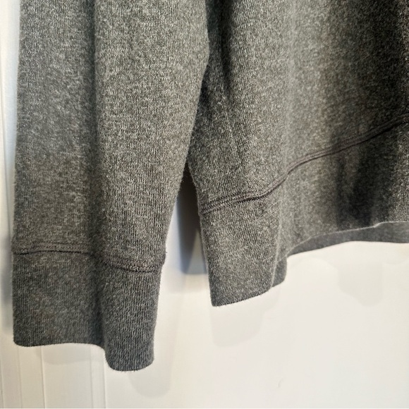 Greg Norman XL men dark gray sweater - Picture 3 of 14